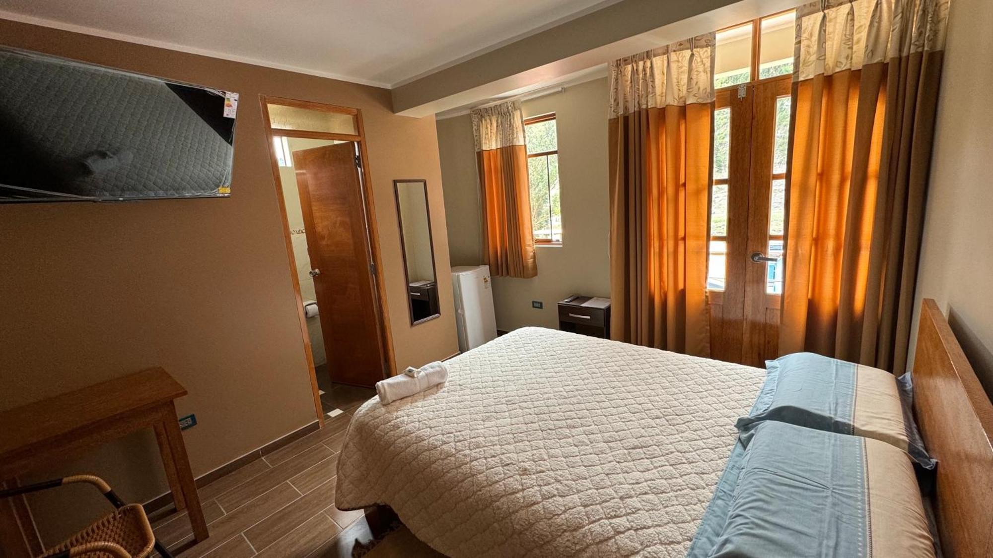 Hostal Tinkoj Chavín de Huantar 外观 照片